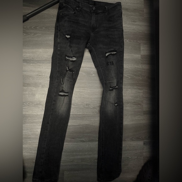 BRYANT SKINNY JEANDISTRESSED GREY Slightly Used